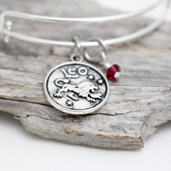 July Leo Adjustable Charm Bangle - Handmade Zodiac Bracelet - Picture 3 of 11
